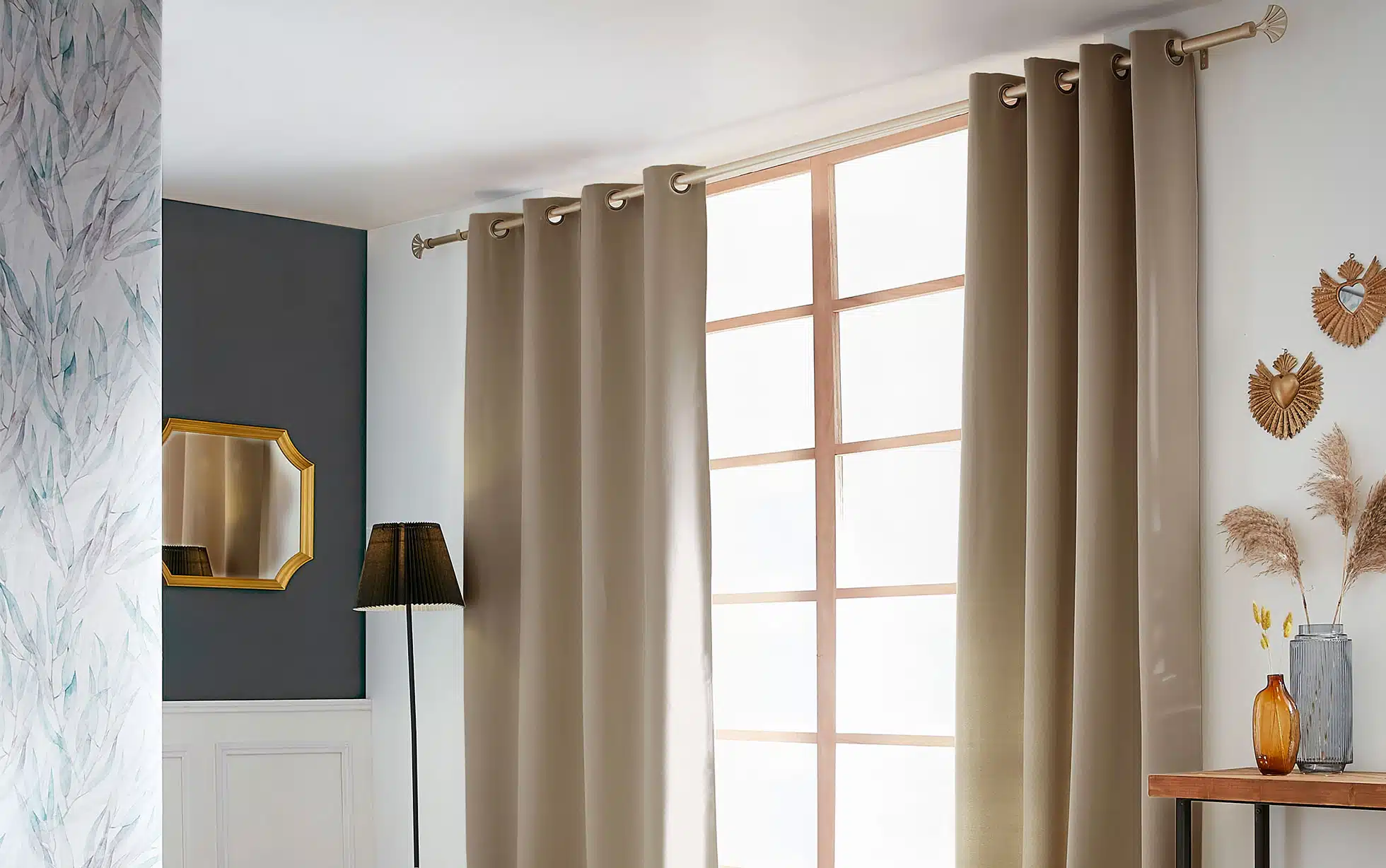 Installer un rideau sans perçage astuces et conseils pour une décoration harmonieuse
